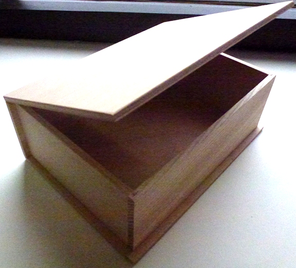 Dřevěná kazeta 21x15x7,5cm